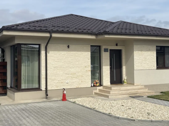 Casa de inchiriat 4 camere, Corbeanca, complet mobilata in ansamblu rezidential